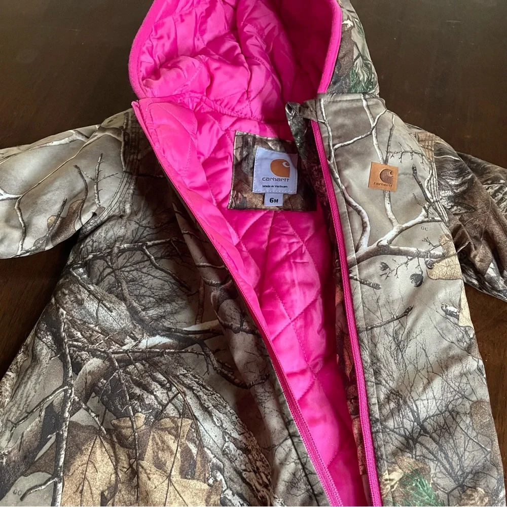 Cahartt Infant Camo & Pink Zip Up Hooded Snowsuit Size 6 months